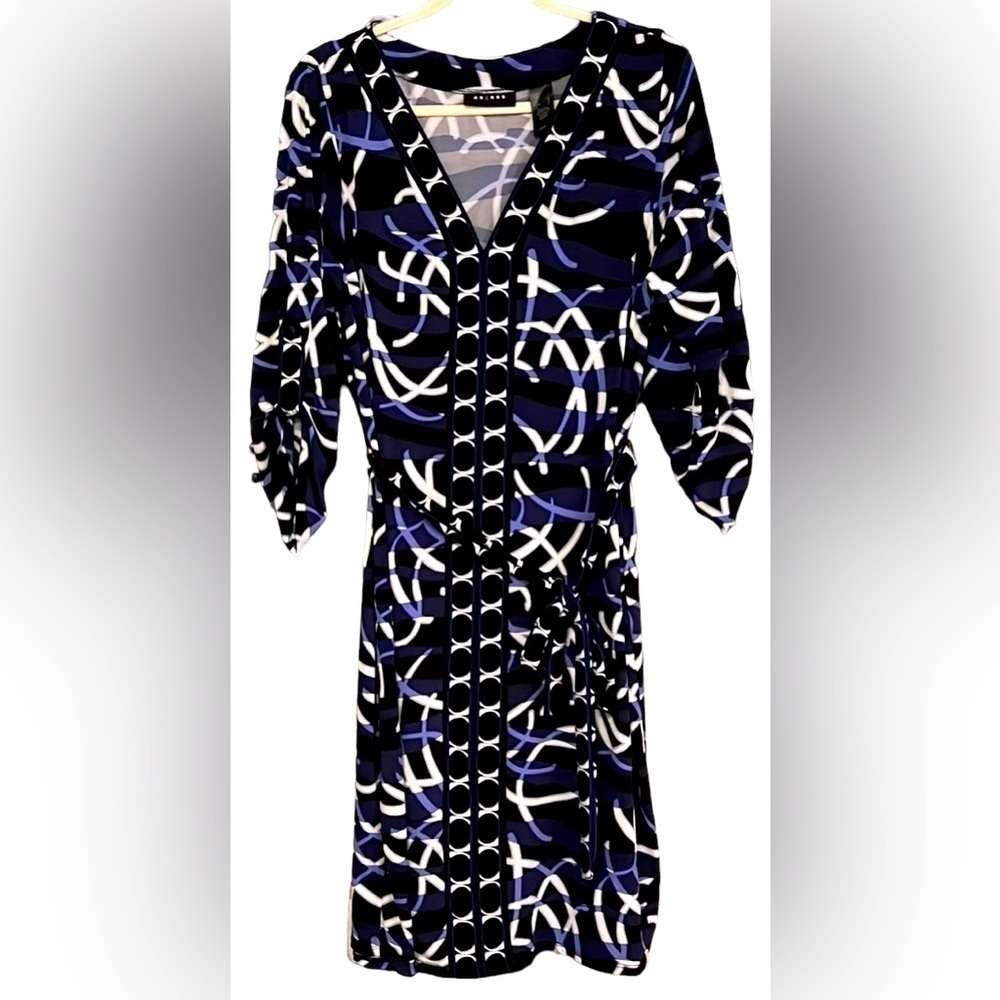 AXCESS Black/Blue/Gray/White Design Deep V-Neck Dress w/Tie Belt, Sz Large, EUC.